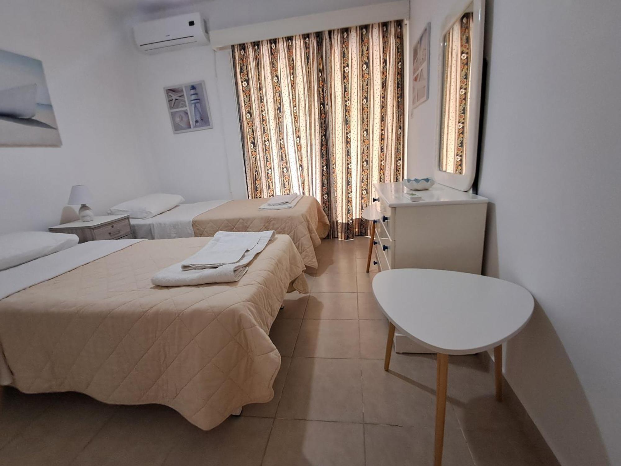 Lca2 Flat For You Apartment Larnaca Exterior foto